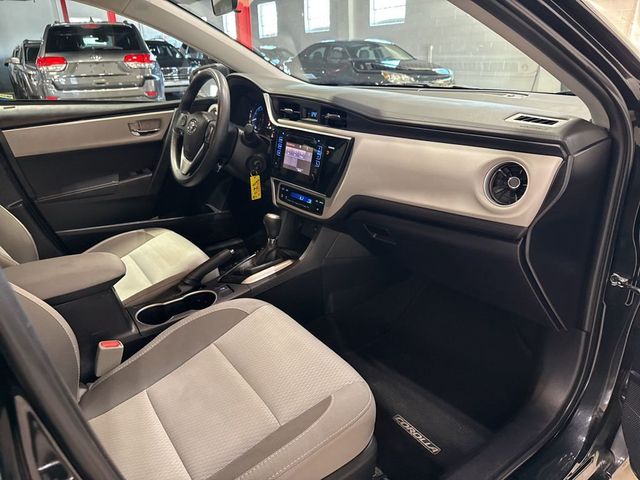 2017 Toyota Corolla LE - 22976576 - 37