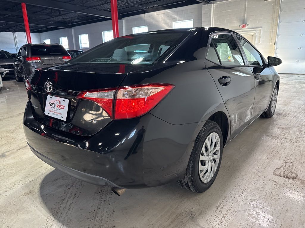 2017 Toyota Corolla LE - 22976576 - 6