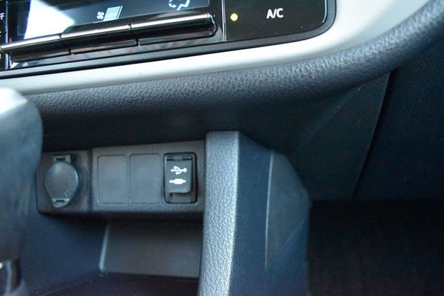 2017 Toyota Corolla LE - 23026073 - 22