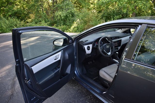 2017 Toyota Corolla LE - 23026073 - 27
