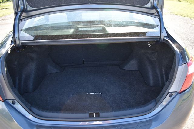 2017 Toyota Corolla LE - 23026073 - 34