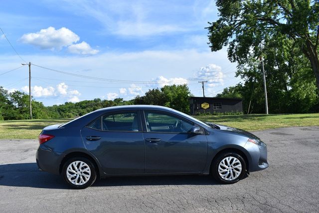 2017 Toyota Corolla LE - 23026073 - 39