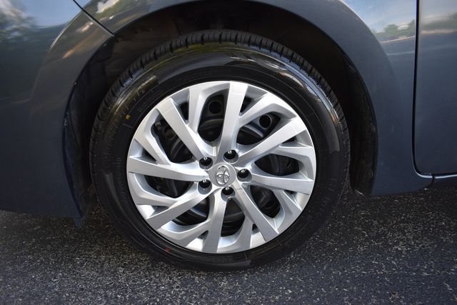 2017 Toyota Corolla LE - 23026073 - 46
