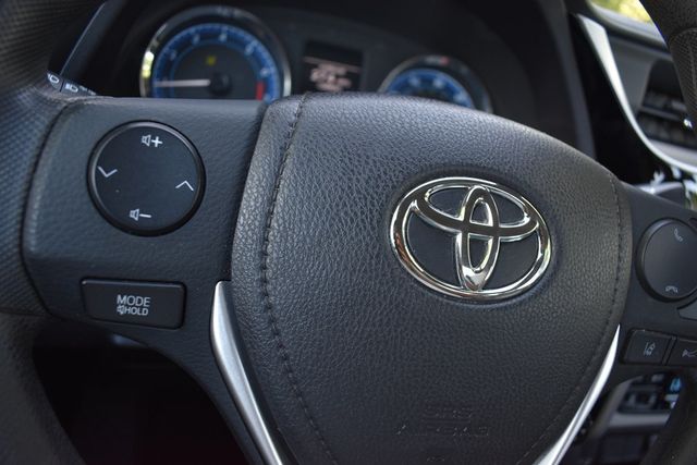2017 Toyota Corolla LE - 23026073 - 7