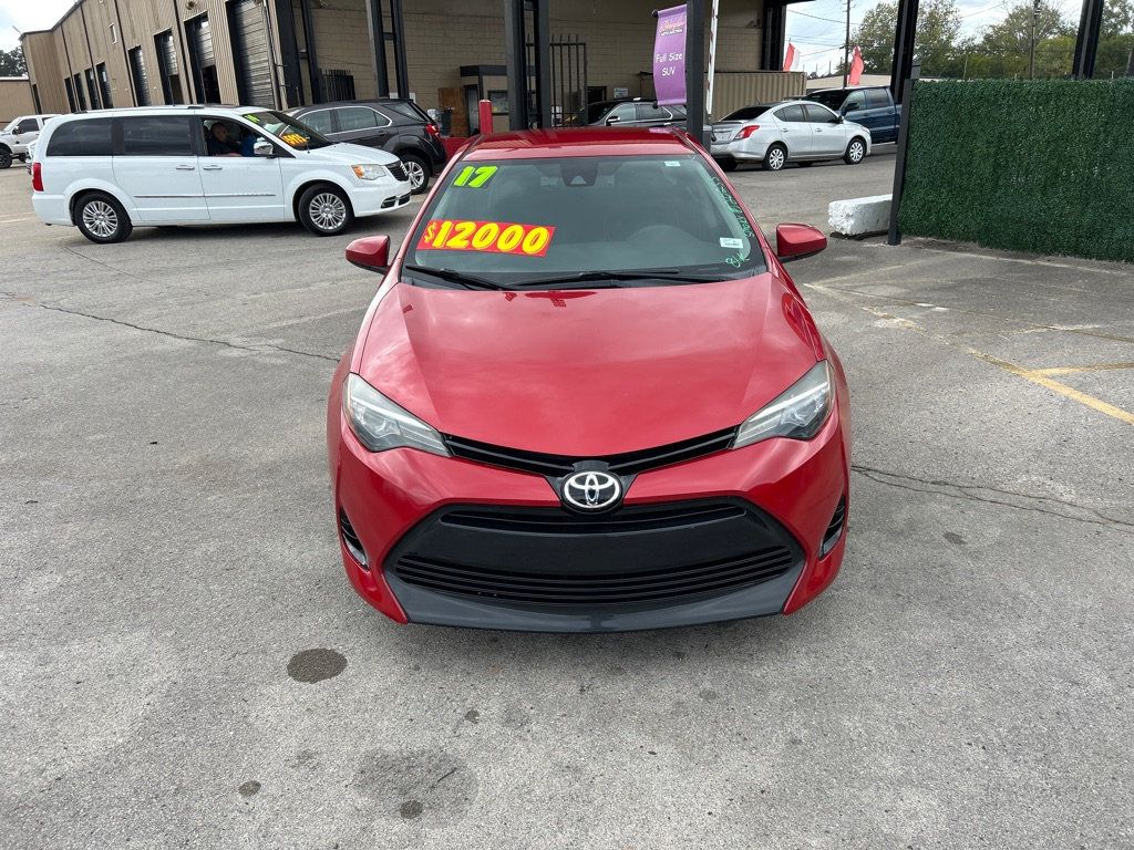 2017 Toyota Corolla LE photo 2
