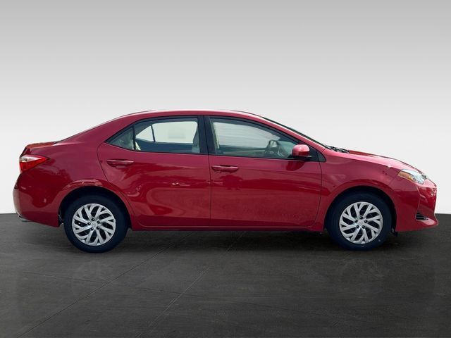 2017 Toyota Corolla LE - 23067989 - 4
