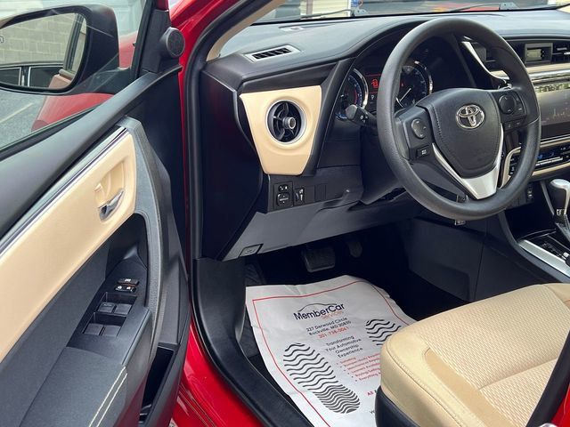 2017 Toyota Corolla LE - 23067989 - 8