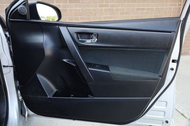 2017 Toyota Corolla LE - 23024626 - 22