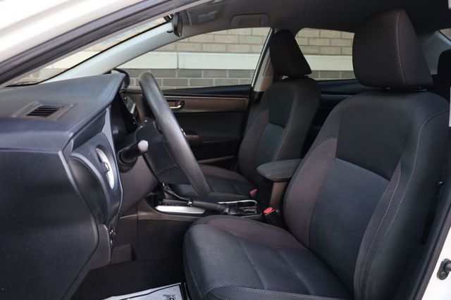 2017 Toyota Corolla LE - 23097612 - 17