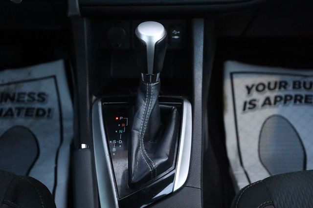 2017 Toyota Corolla LE - 23097612 - 40