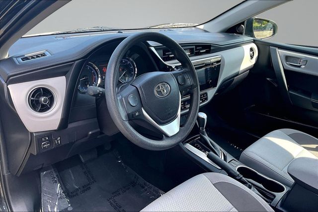 2017 Toyota Corolla LE - 23035923 - 10