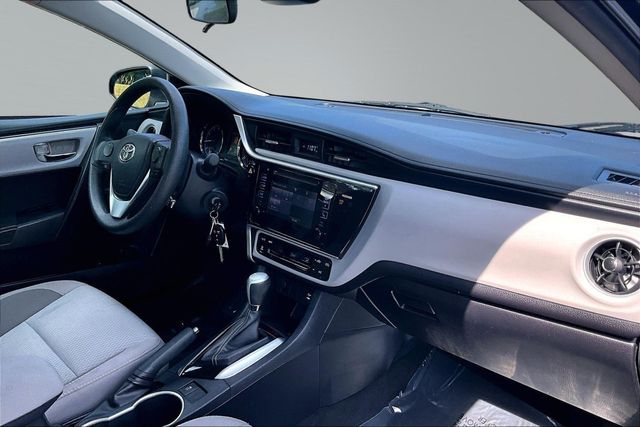 2017 Toyota Corolla LE - 23035923 - 11