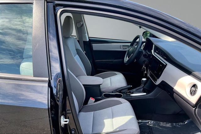 2017 Toyota Corolla LE - 23035923 - 12