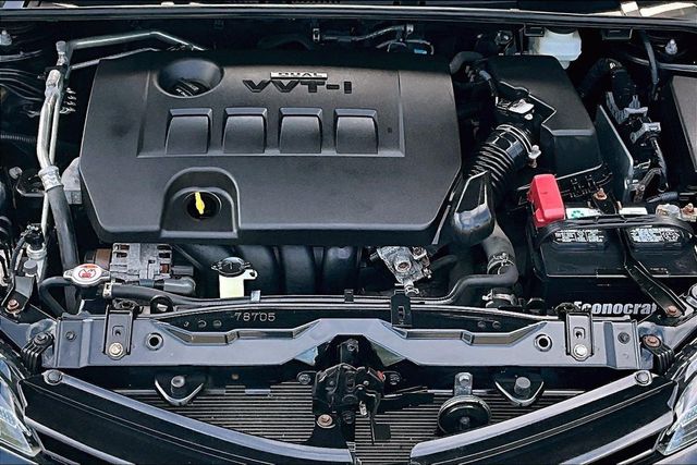 2017 Toyota Corolla LE - 23035923 - 32