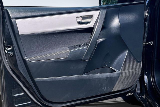 2017 Toyota Corolla LE - 23035923 - 8