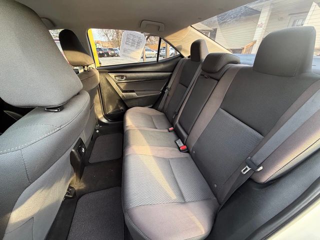 2017 Toyota Corolla LE 4dr Sedan - 22983738 - 2