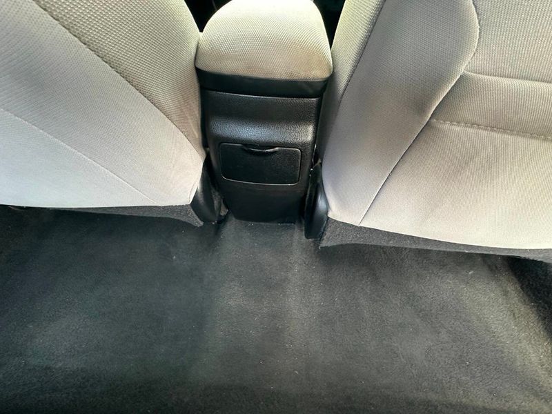 2017 Toyota Corolla LE 4dr Sedan - 22888590 - 19