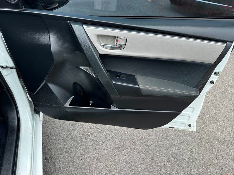 2017 Toyota Corolla LE 4dr Sedan - 22888590 - 20