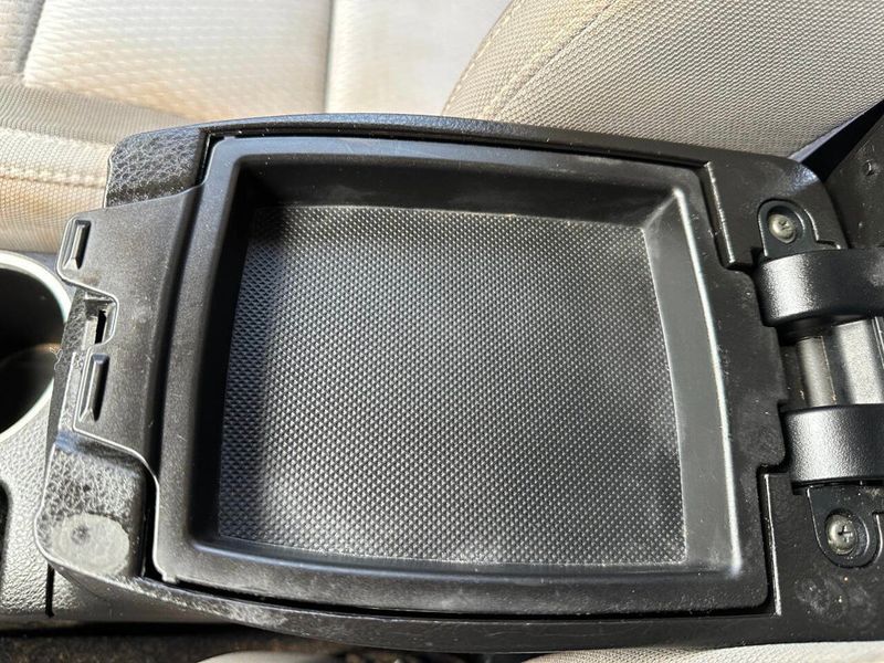 2017 Toyota Corolla LE 4dr Sedan - 22888590 - 38