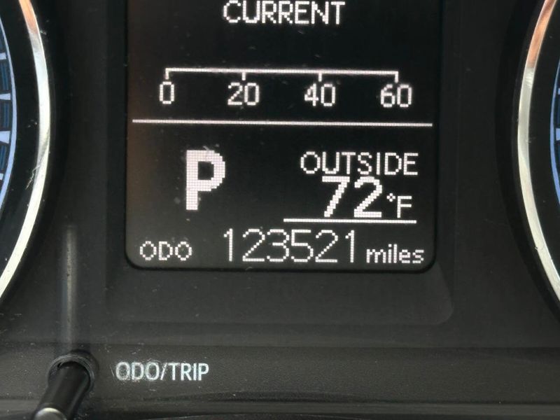 2017 Toyota Corolla LE 4dr Sedan - 22888590 - 41