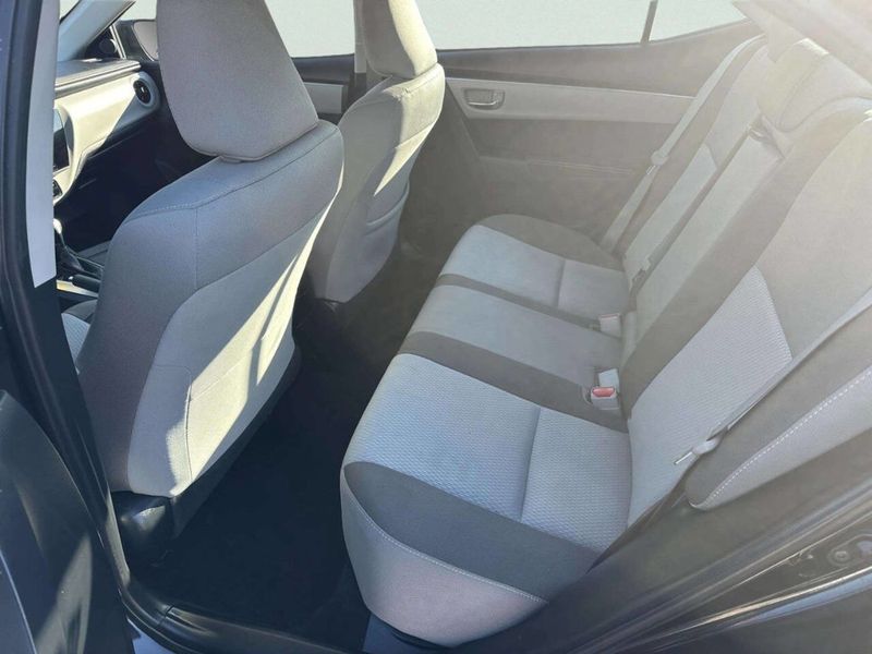 2017 Toyota Corolla LE 4dr Sedan - 22961270 - 9