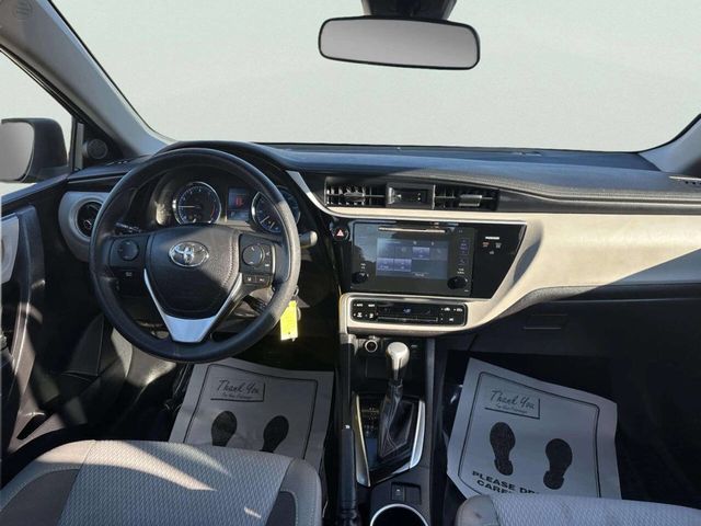 2017 Toyota Corolla LE 4dr Sedan - 22961270 - 13
