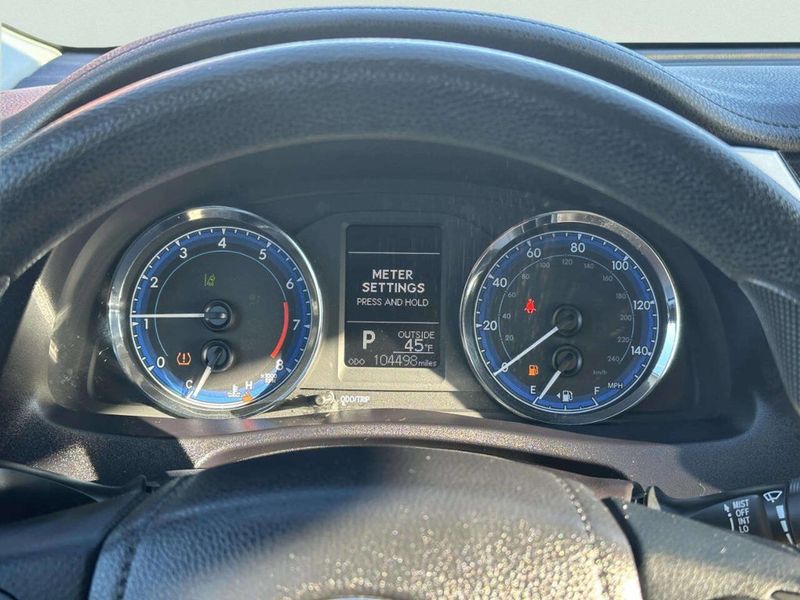 2017 Toyota Corolla LE 4dr Sedan - 22961270 - 18