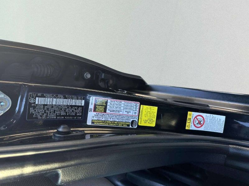 2017 Toyota Corolla LE 4dr Sedan - 22961270 - 27