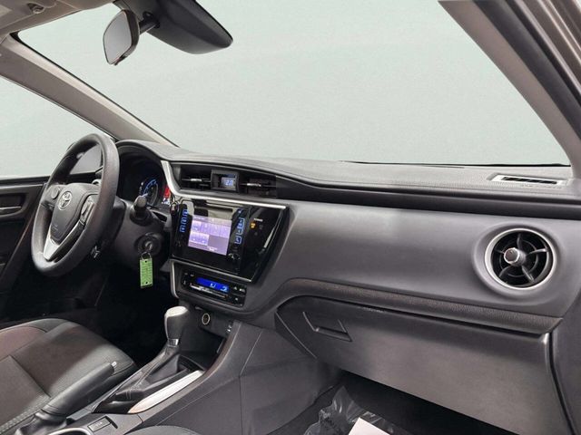 2017 Toyota Corolla LE 4dr Sedan - 22963294 - 19