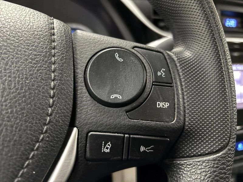 2017 Toyota Corolla LE 4dr Sedan - 22963294 - 29