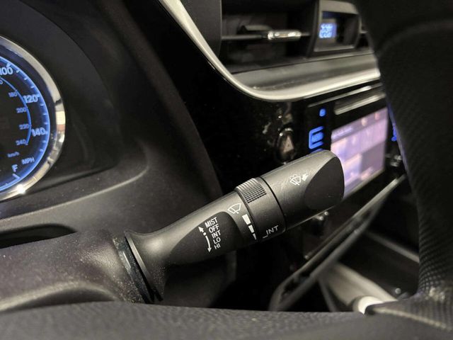 2017 Toyota Corolla LE 4dr Sedan - 22963294 - 31