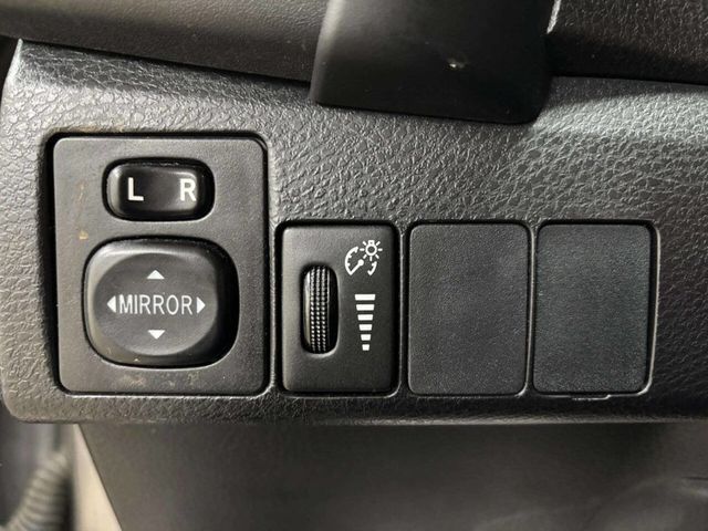 2017 Toyota Corolla LE 4dr Sedan - 22963294 - 35