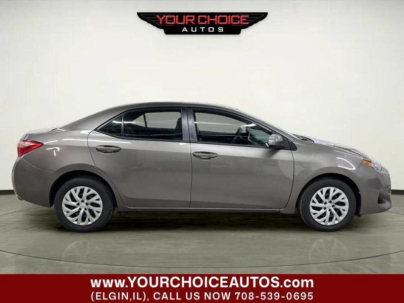 2017 Toyota Corolla LE 4dr Sedan - 22963294 - 5