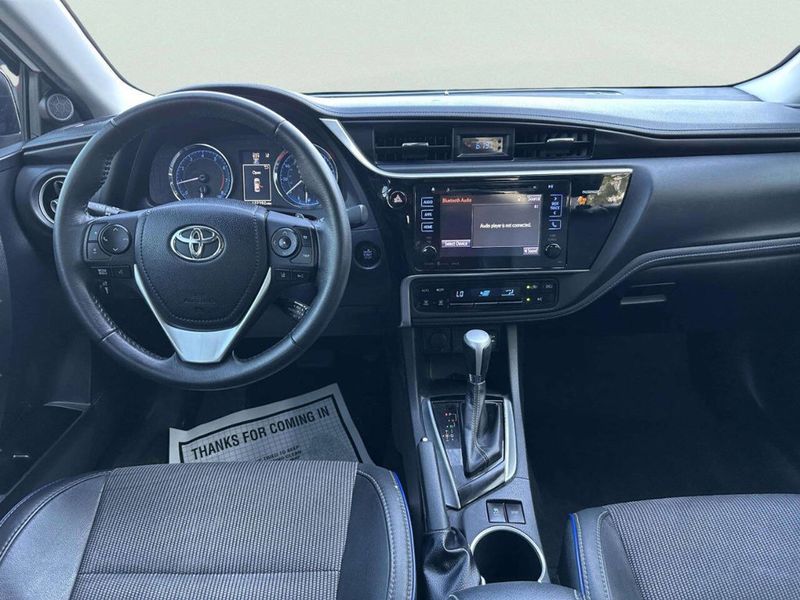 2017 Toyota Corolla LE 4dr Sedan - 23049464 - 18