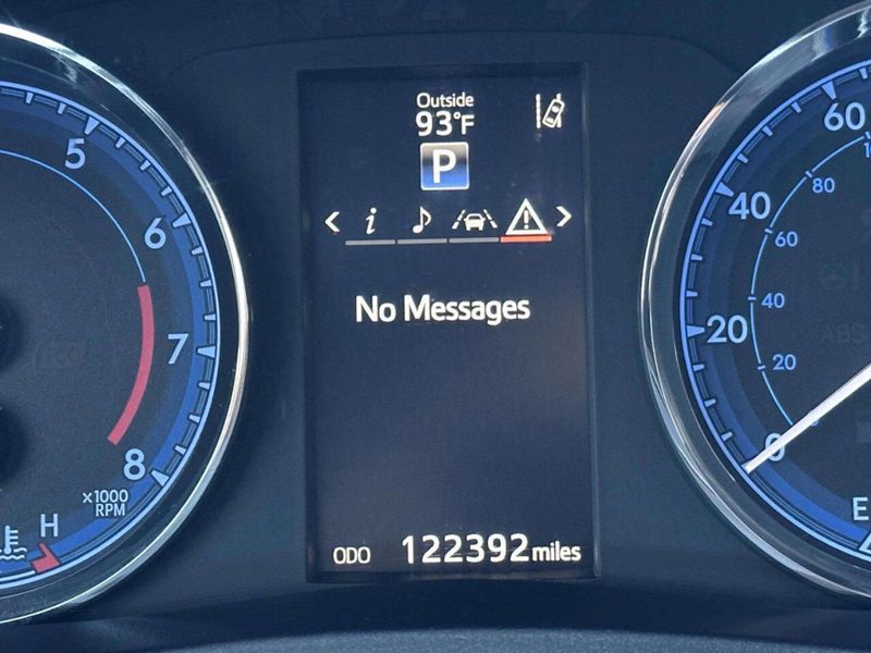 2017 Toyota Corolla LE 4dr Sedan - 23049464 - 24