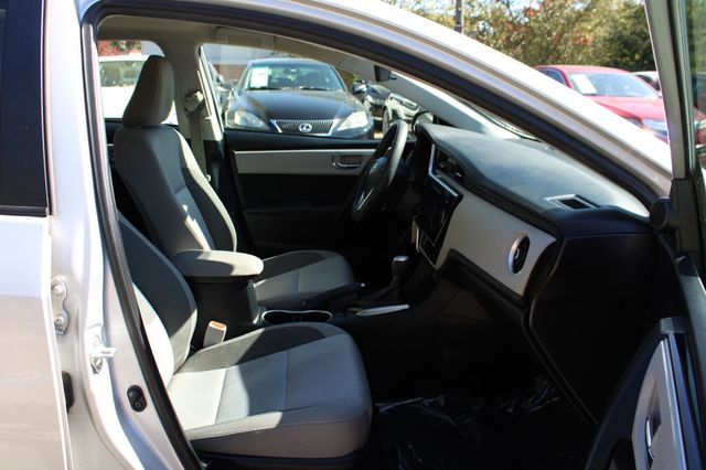 2017 Toyota Corolla LE CVT - 23102053 - 26