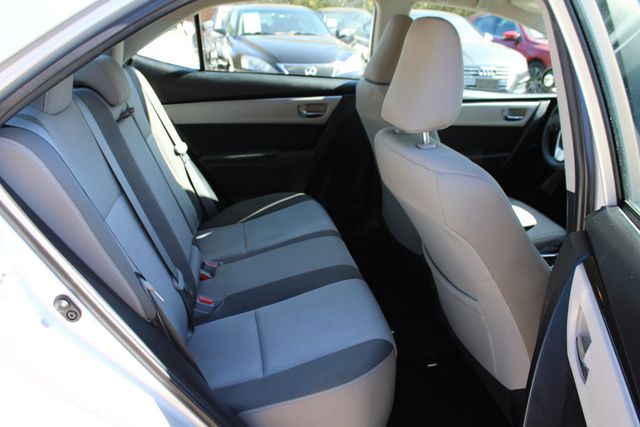 2017 Toyota Corolla LE CVT - 23102053 - 27