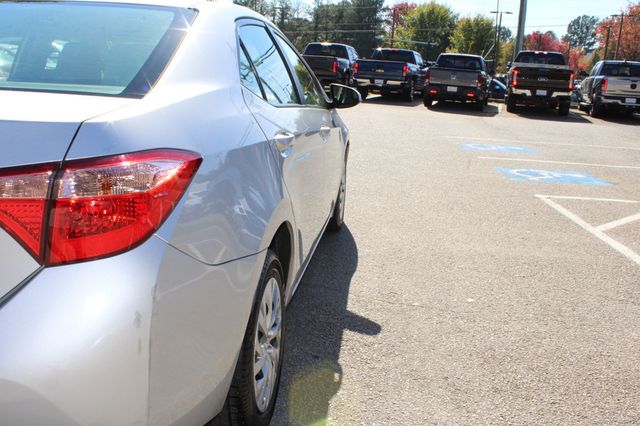 2017 Toyota Corolla LE CVT - 23102053 - 30
