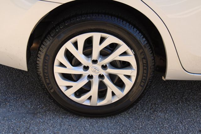 2017 Toyota Corolla LE CVT - 23102053 - 31
