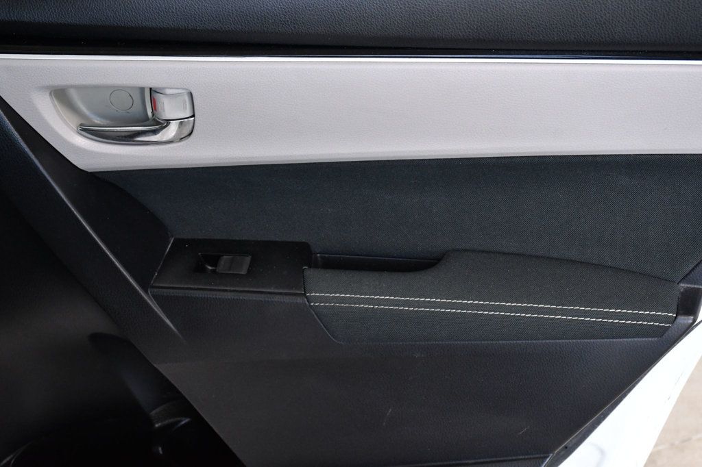 2017 Toyota Corolla LE CVT - 22854590 - 14