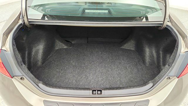 2017 Toyota Corolla LE CVT - 23018143 - 20