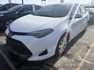 2017 Toyota Corolla - 5YFBURHE4HP699538