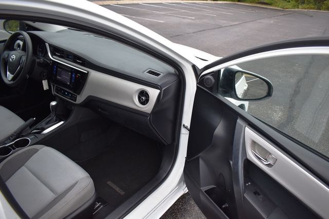 2017 Toyota Corolla LE CVT Automatic - 23094067 - 11