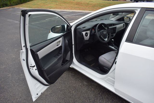 2017 Toyota Corolla LE CVT Automatic - 23094067 - 29
