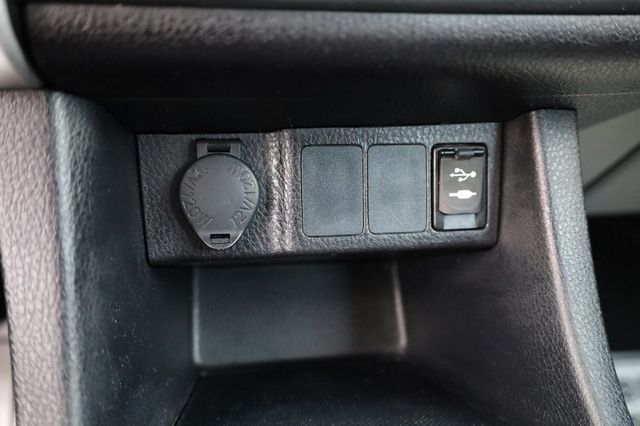 2017 Toyota Corolla LE CVT Automatic - 23004209 - 31