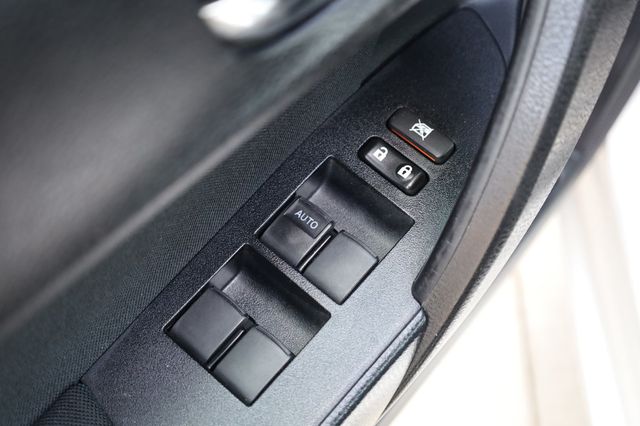 2017 Toyota Corolla LE CVT Automatic - 23004209 - 32