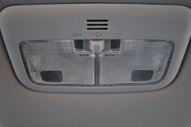 2017 Toyota Corolla LE CVT Automatic - 23004209 - 33