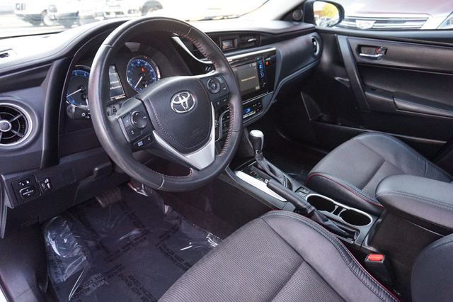 2017 Toyota Corolla LOW MILES, NAVIGATION, BACKUP CAMERA, KEYLESS ENTRY & START - 23014499 - 19