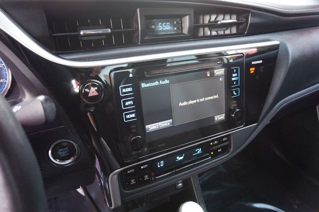 2017 Toyota Corolla LOW MILES, NAVIGATION, BACKUP CAMERA, KEYLESS ENTRY & START - 23014499 - 24