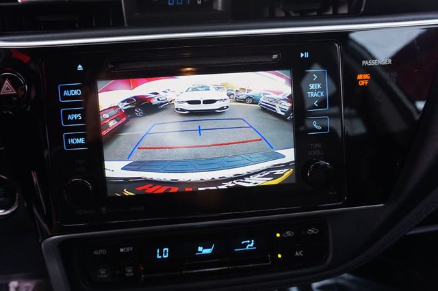 2017 Toyota Corolla LOW MILES, NAVIGATION, BACKUP CAMERA, KEYLESS ENTRY & START - 23014499 - 26